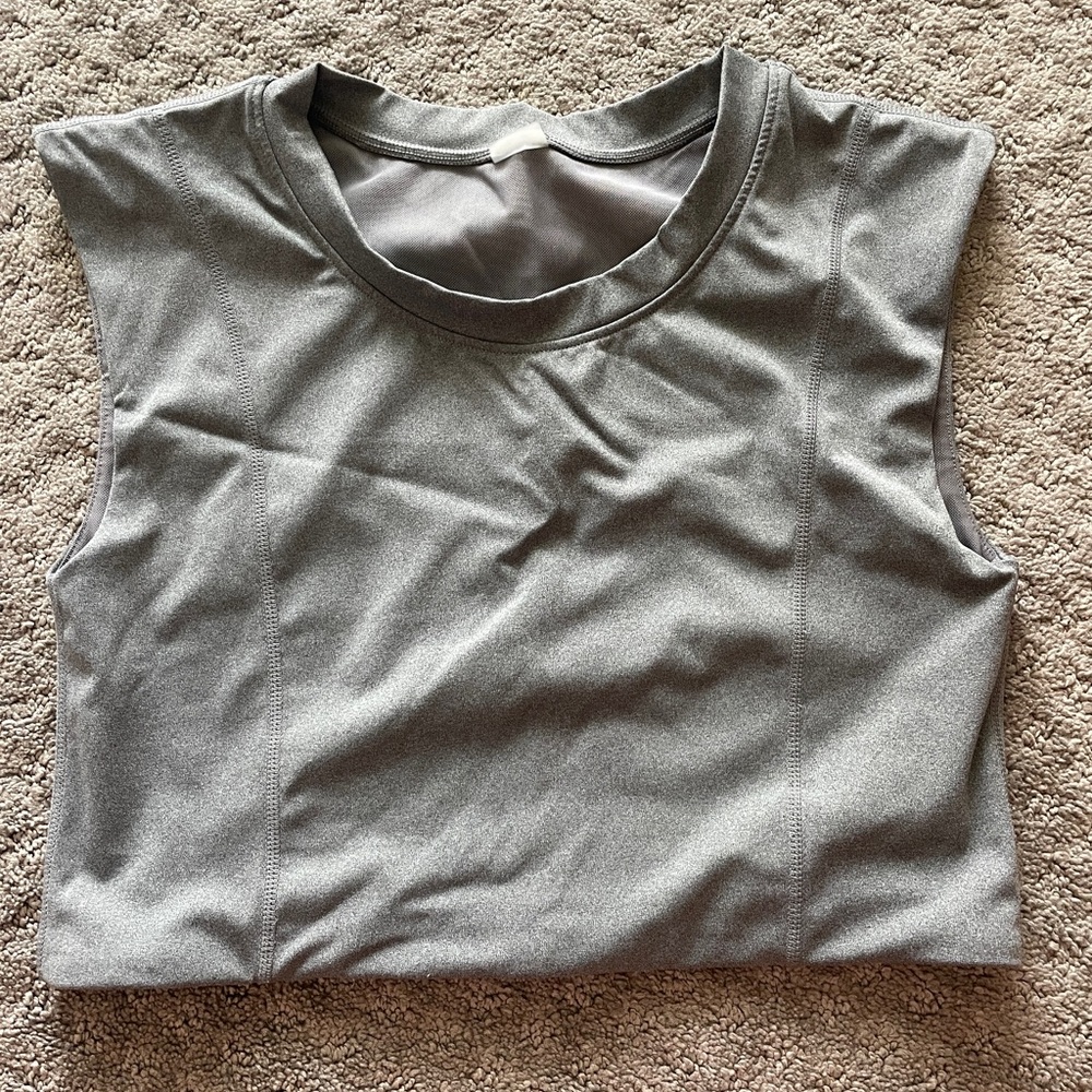 Cute Gray Athletic Crop Top!